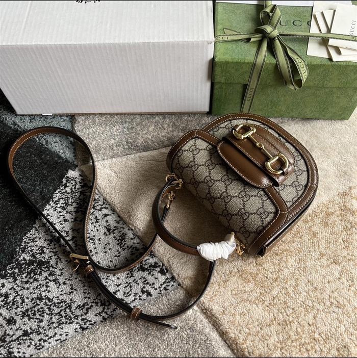 2025210C781387N20203985