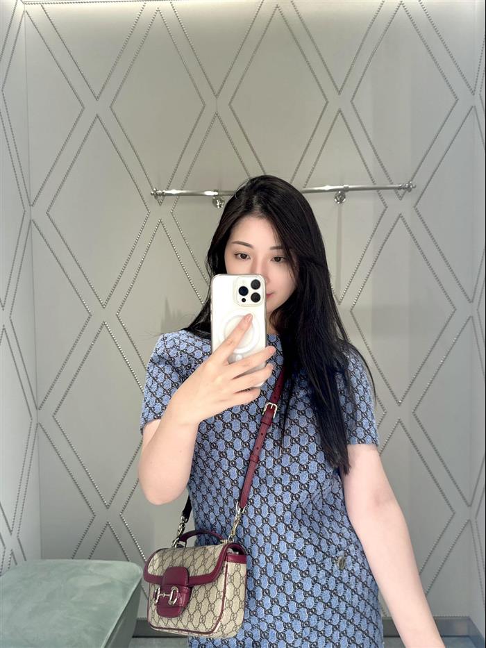 2025210C815206N20207828