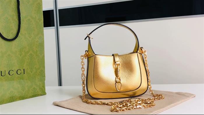 2025210C675799N202011818