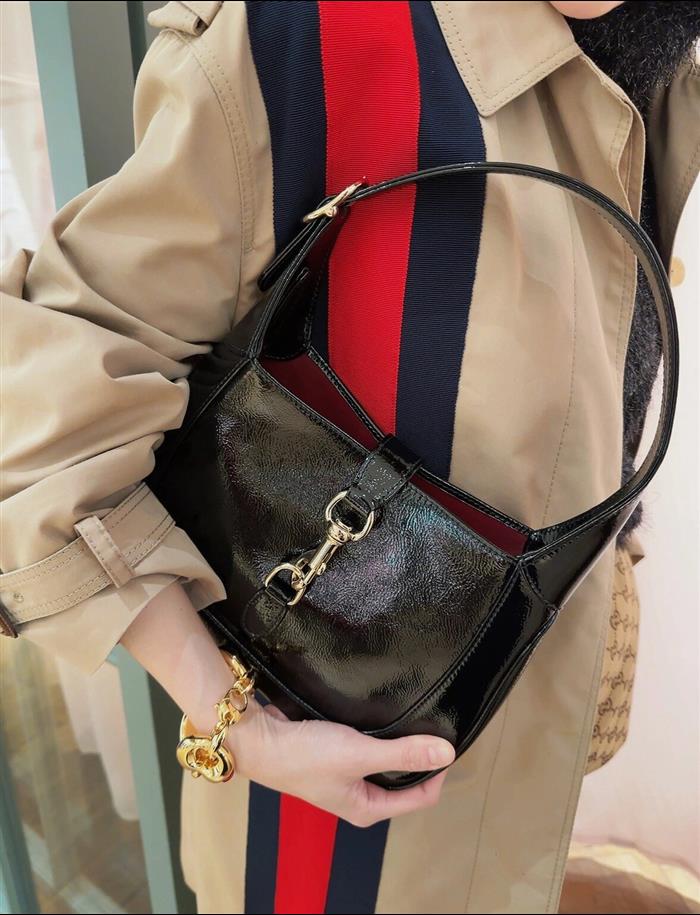 2025210C782849N202017852