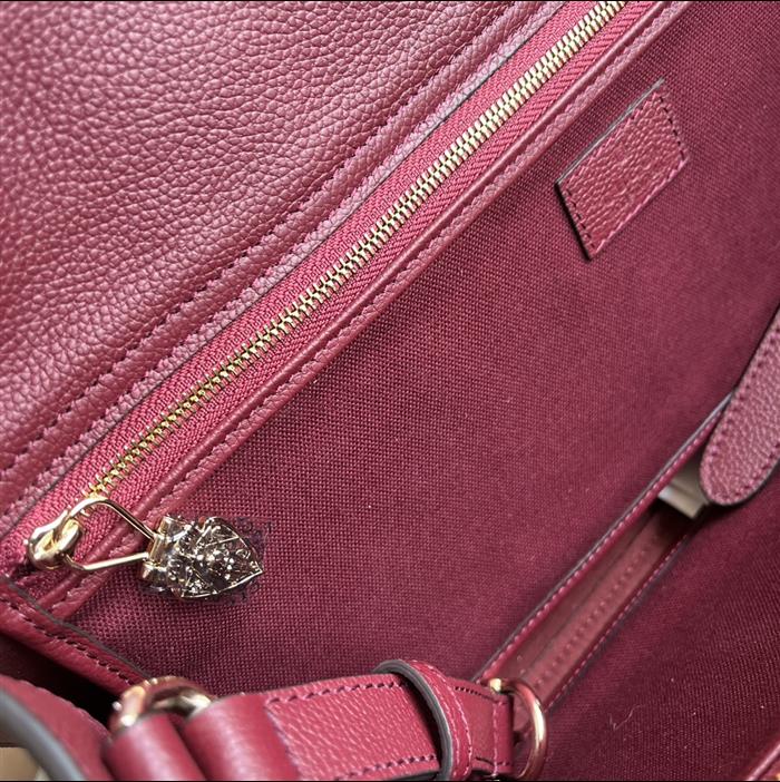 2025210C795282N202028220