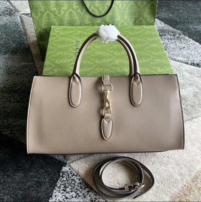 2025210C795282N202028378