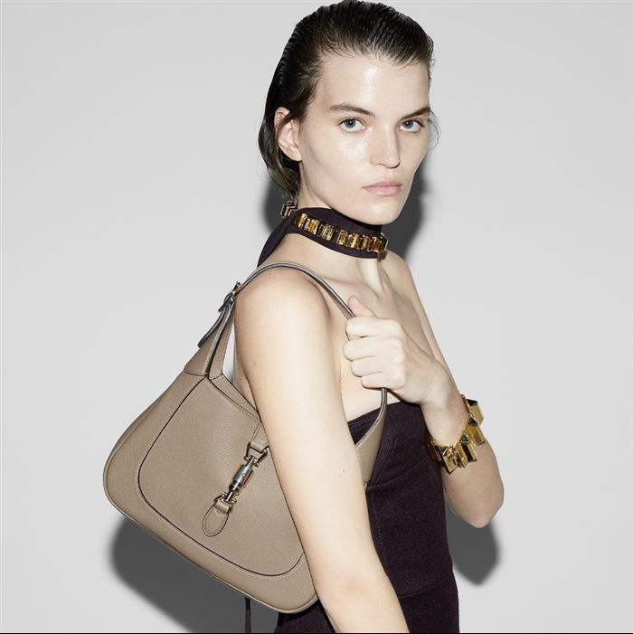 2025210C810232N202032277