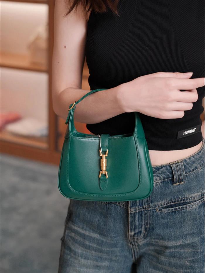 202529C637091N164113168