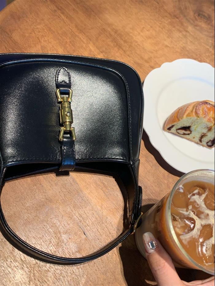 202529C637091N164113916