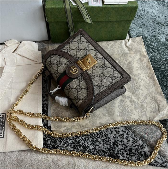 2025210C696180N201824151