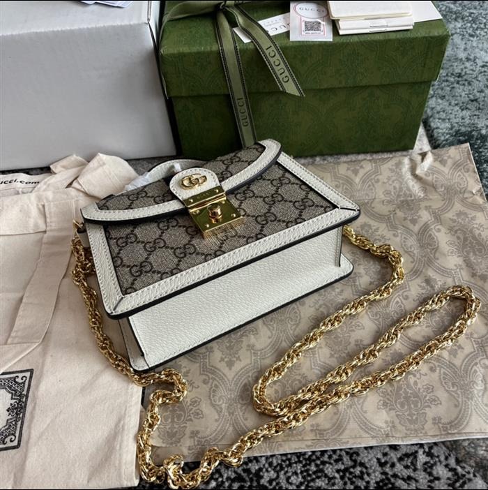 2025210C696180N201824401