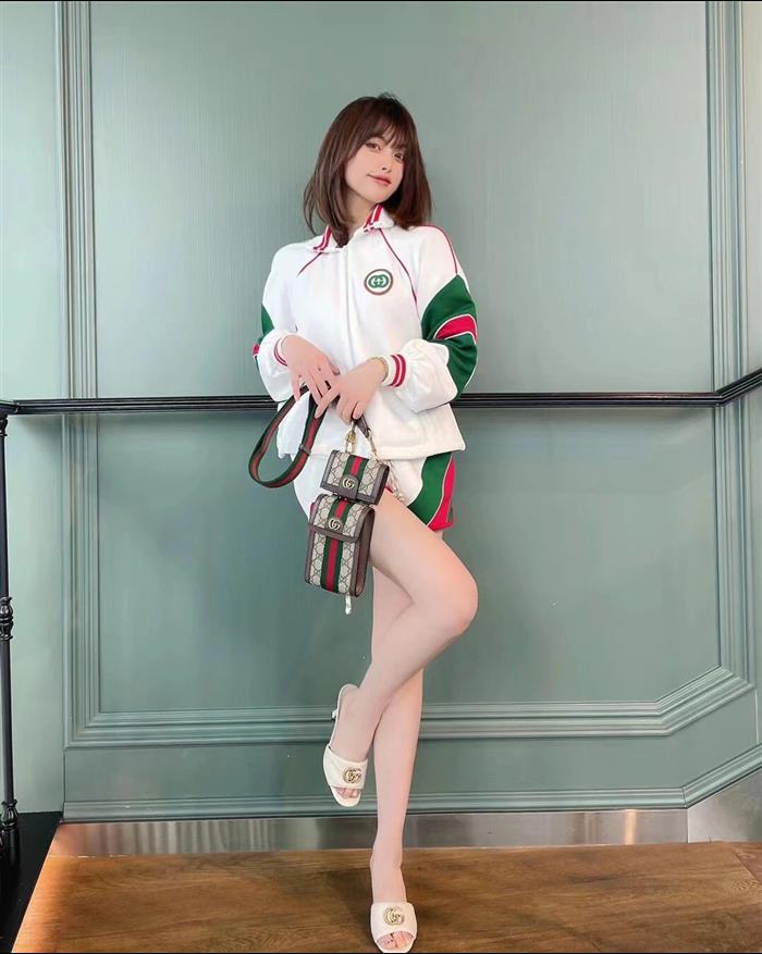 2025210C699173N201825158