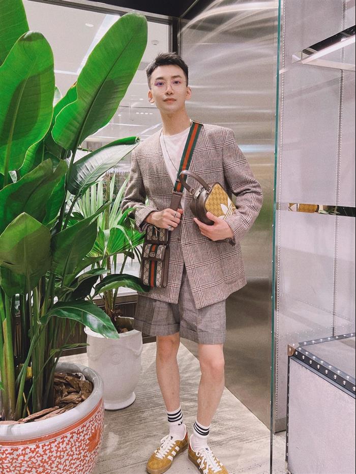 2025210C699173N201825363