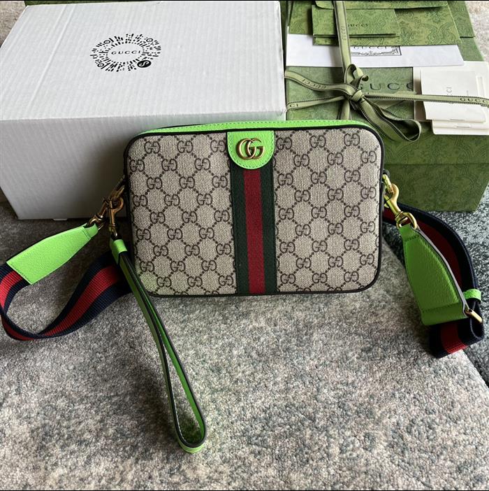 2025210C699439N201825785