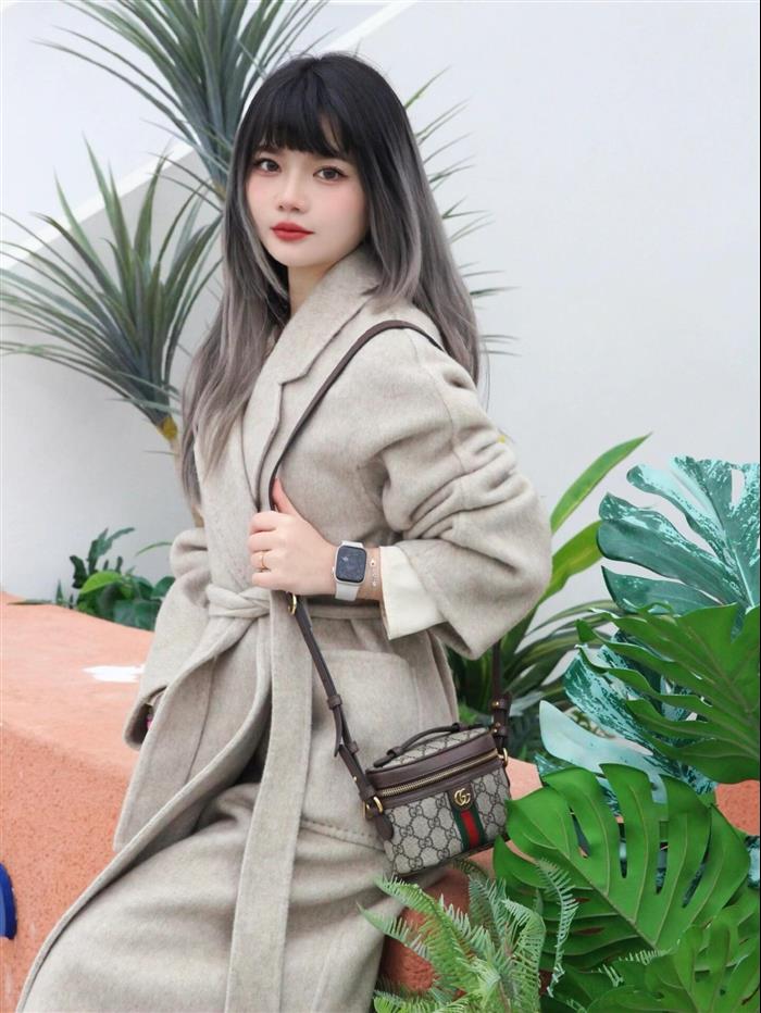 2025210C699532N201826829