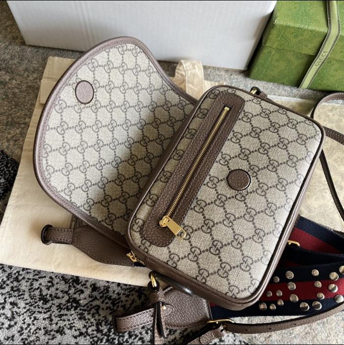 2025210C722117N201827773