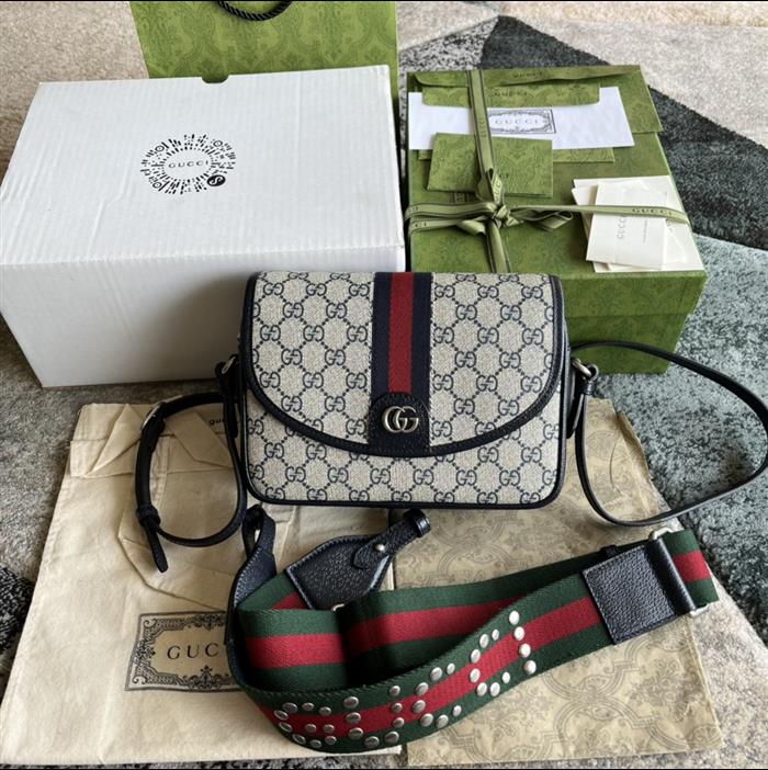 2025210C722117N201827804