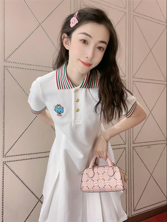 2025210C724606N201828604