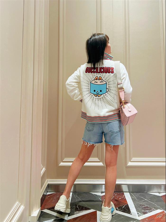 2025210C724606N201829230