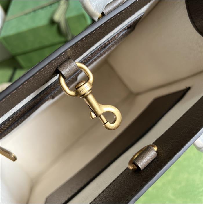 2025210C724685N201833365