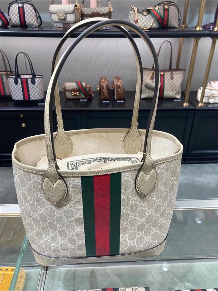 2025210C726762N201834910