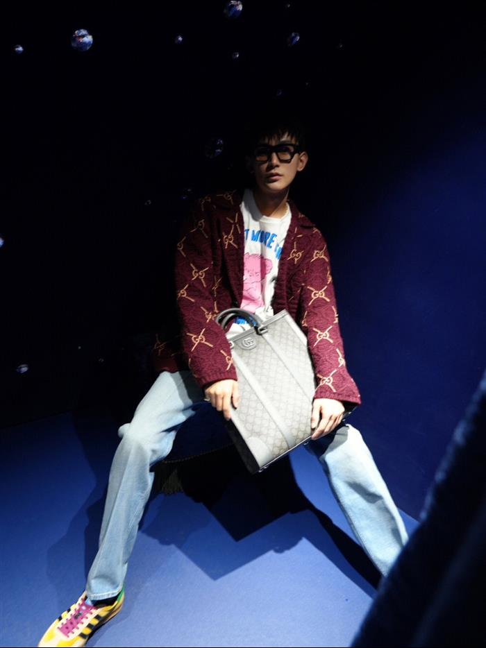 2025210C731793N201835719