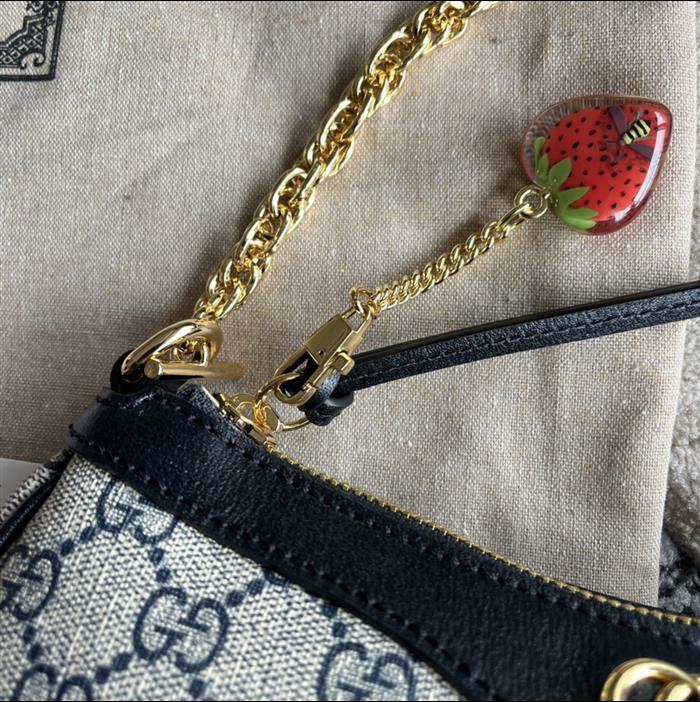 2025210C735132N201838201