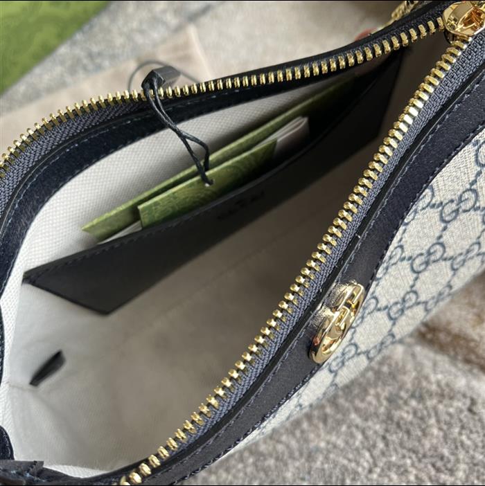 2025210C735132N201838217