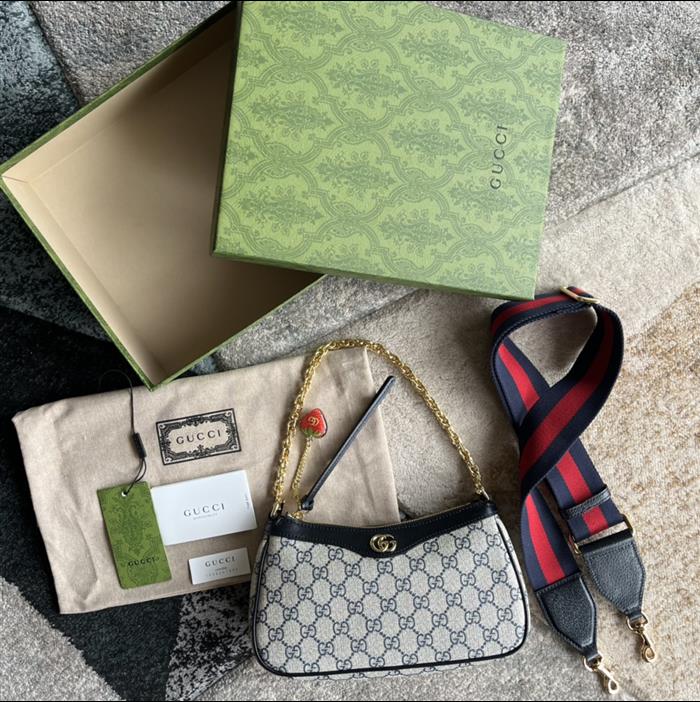 2025210C735132N201838248