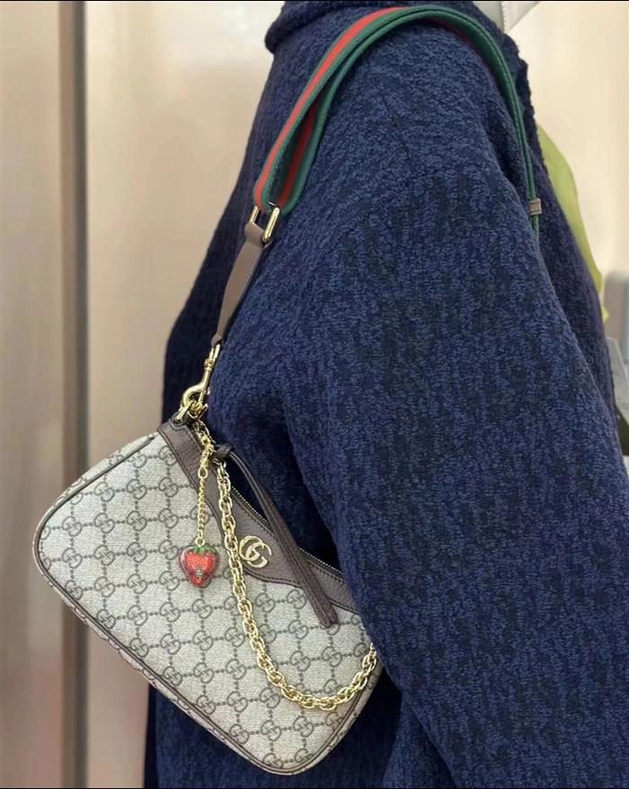 2025210C735132N201838607