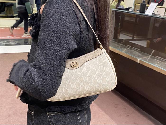 2025210C735145N201839673