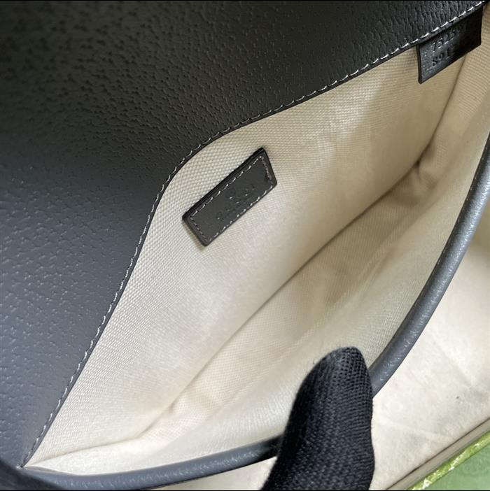 2025210C752597N201842767