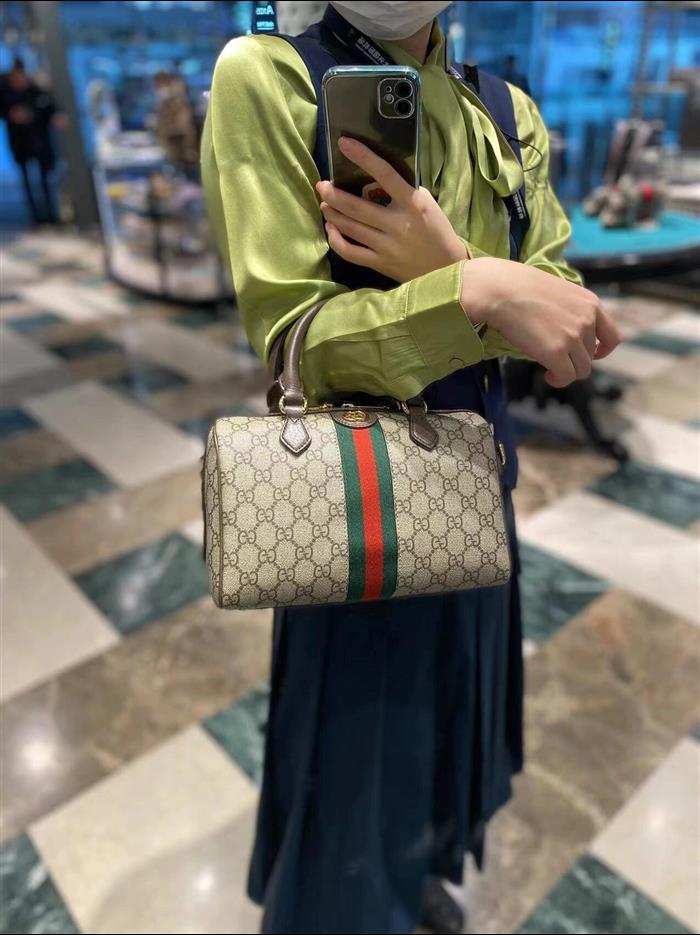 2025210C772061N201851437