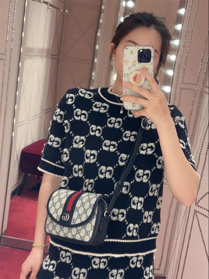 2025210C772239N201852369