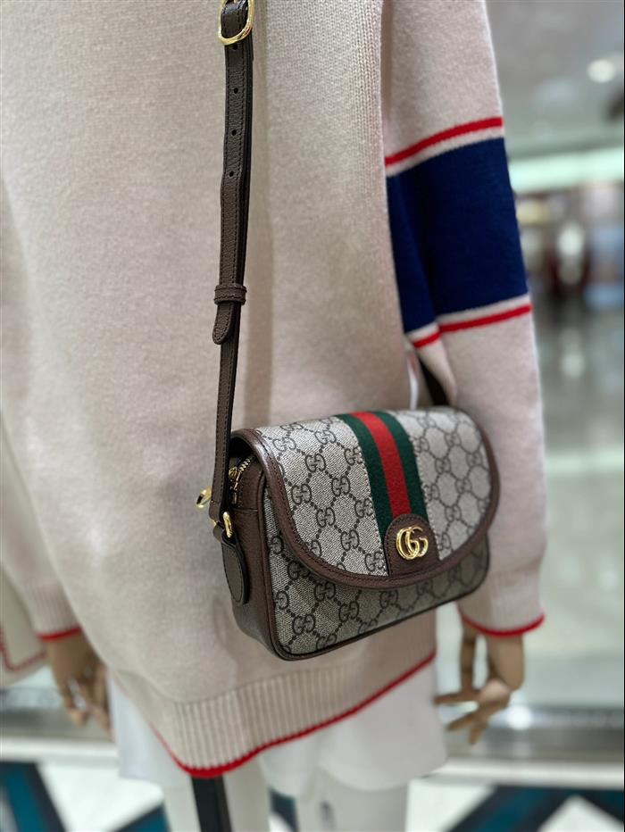 2025210C772239N201852443