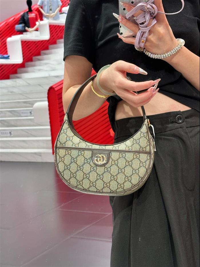 2025210C772308N201853236