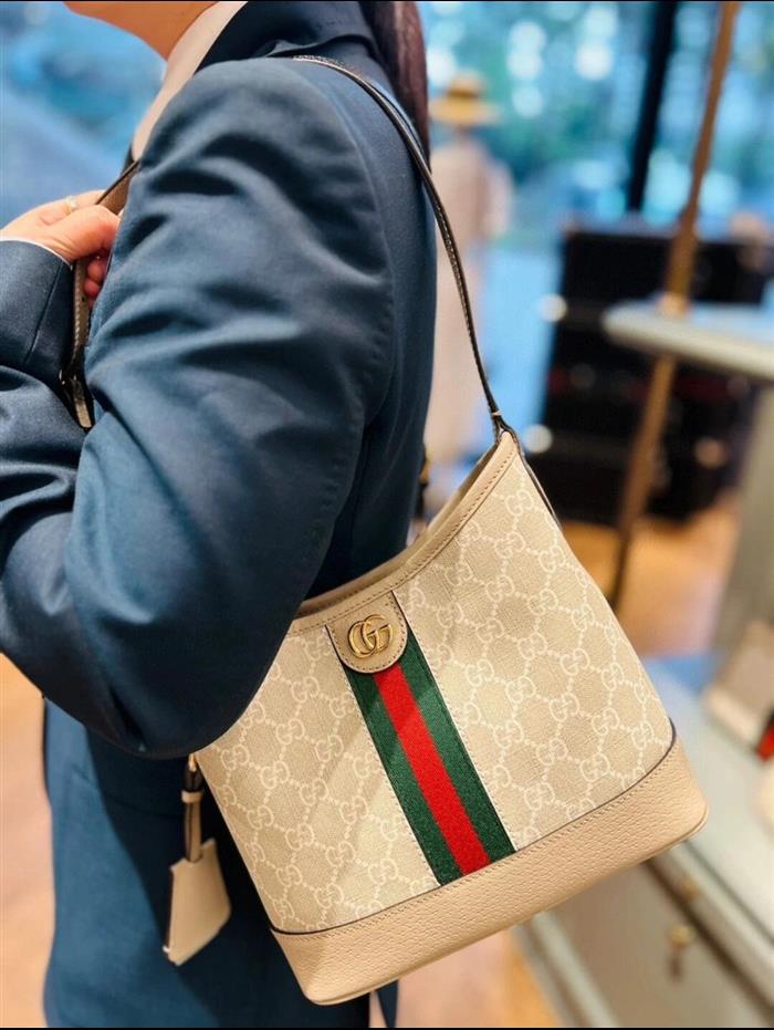 2025210C781402N201856544