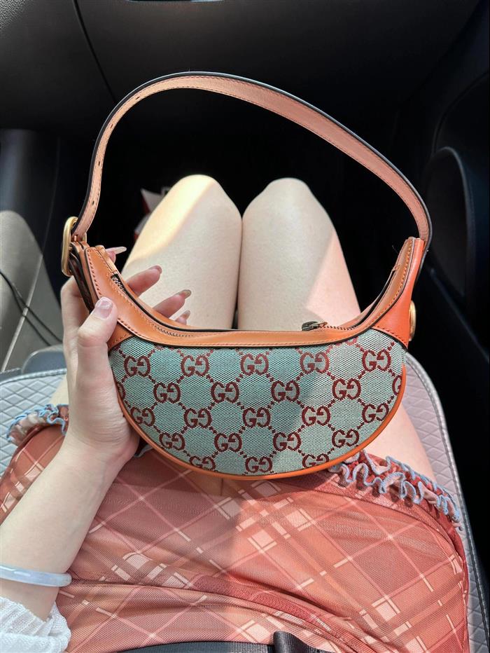 2025210C783124N201858629