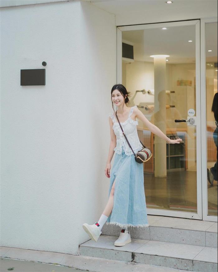 2025210C795208N20191752