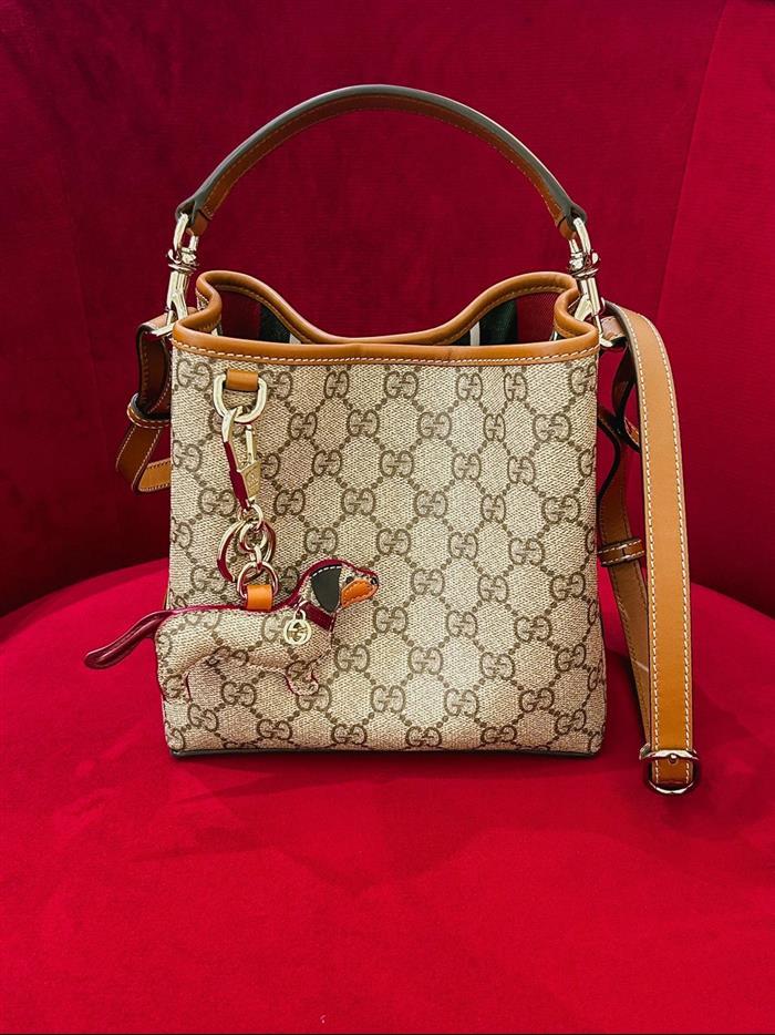 2025210C821812N202148876