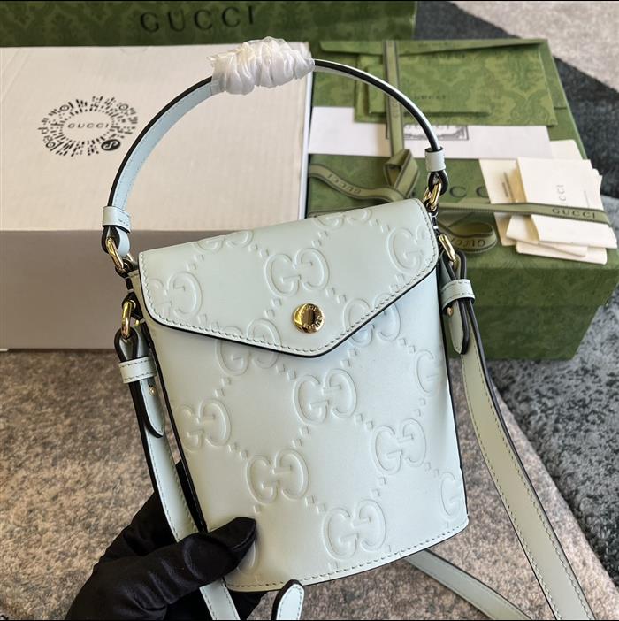 2025210C772795N202058208