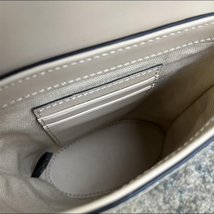 2025210C772795N202058332