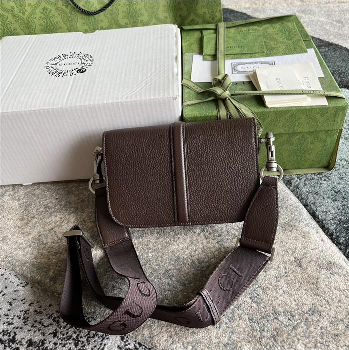 2025210C795213N20215158