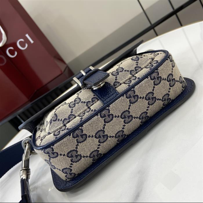 2025210C795213N20215610