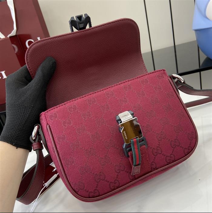 2025210C802100N20218156