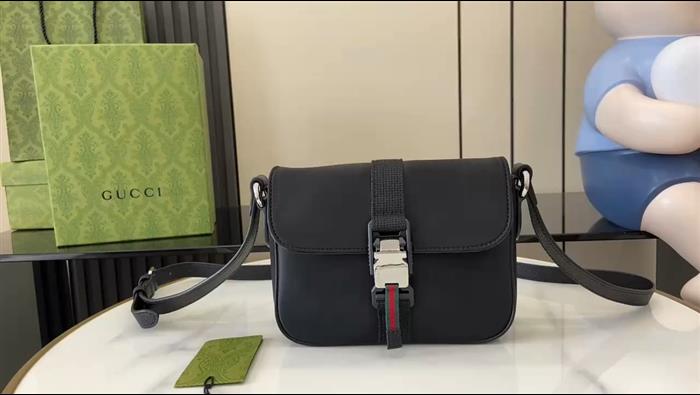 2025210C802100N20218297