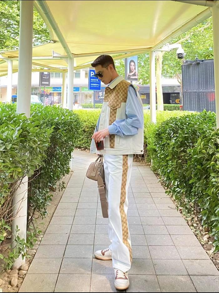 2025210C725292N202149493