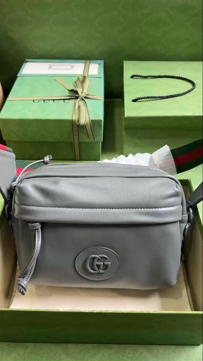 2025210C725696N202151696