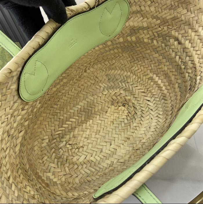 2025210C779524N2022640