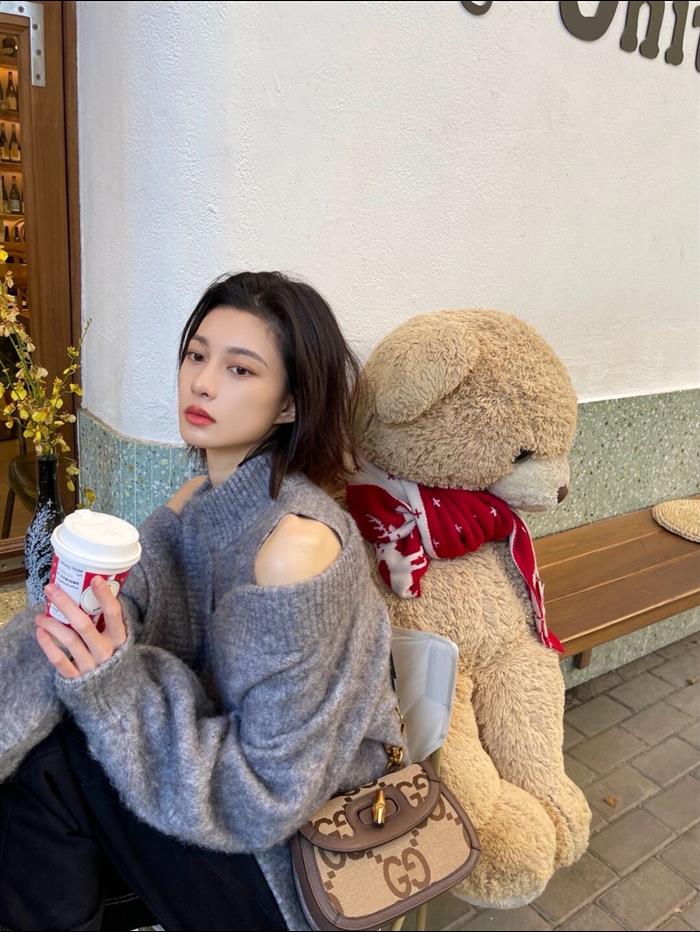 2025210C675797N202042490