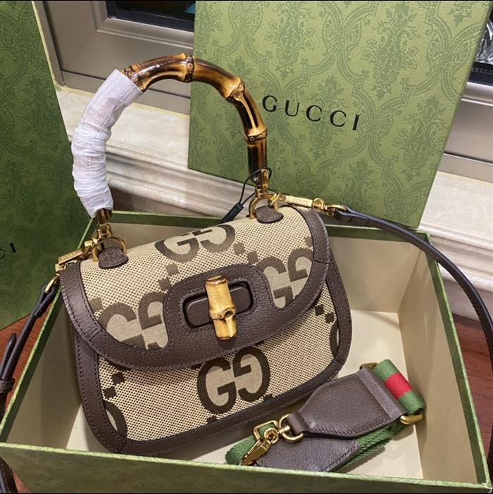 2025210C675797N202043112