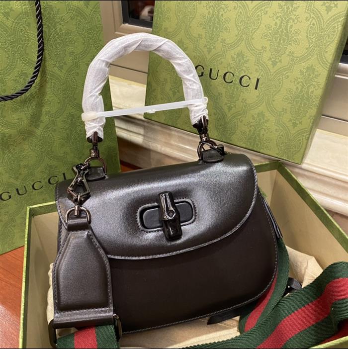 2025210C675797N202043252