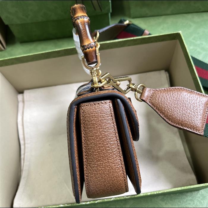 2025210C686864N202048556