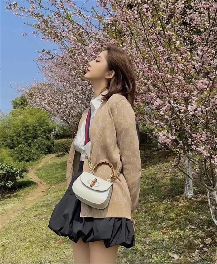 2025210C686864N202049275